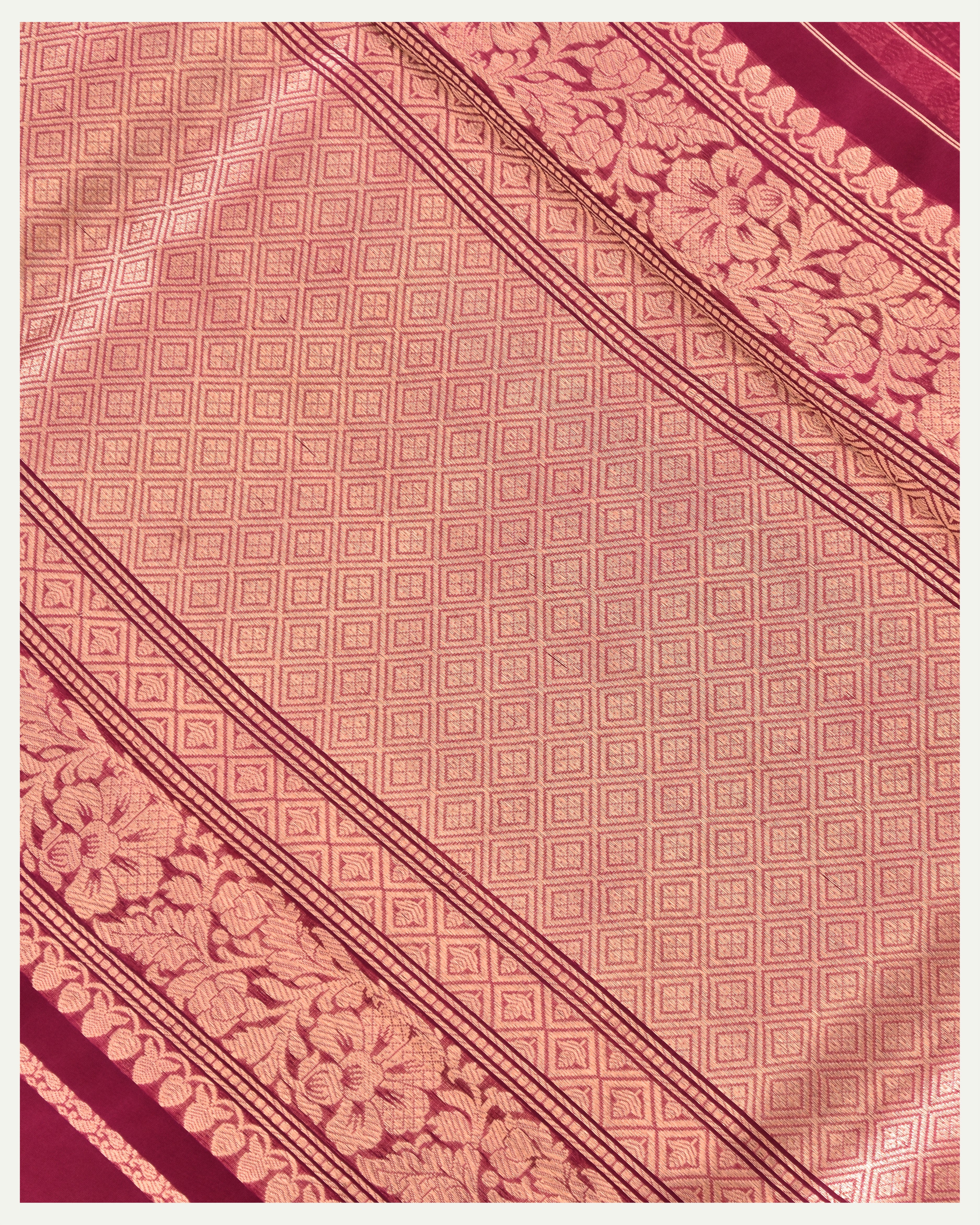 Onion Pink Pure Banarasi Handloom Kora Silk Saree