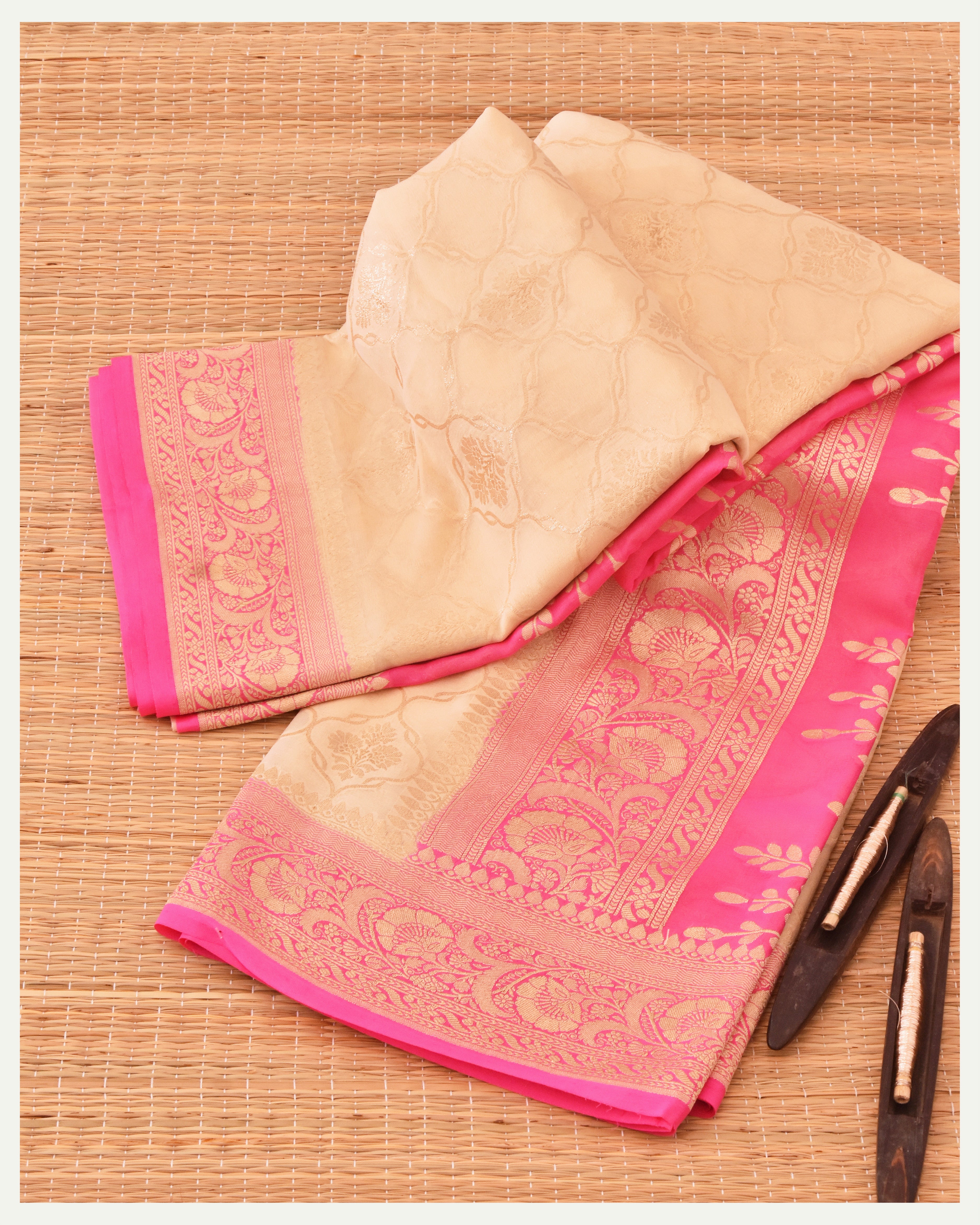 Off-White Jaal Khaddi Georgette Handloom Banarasi Saree